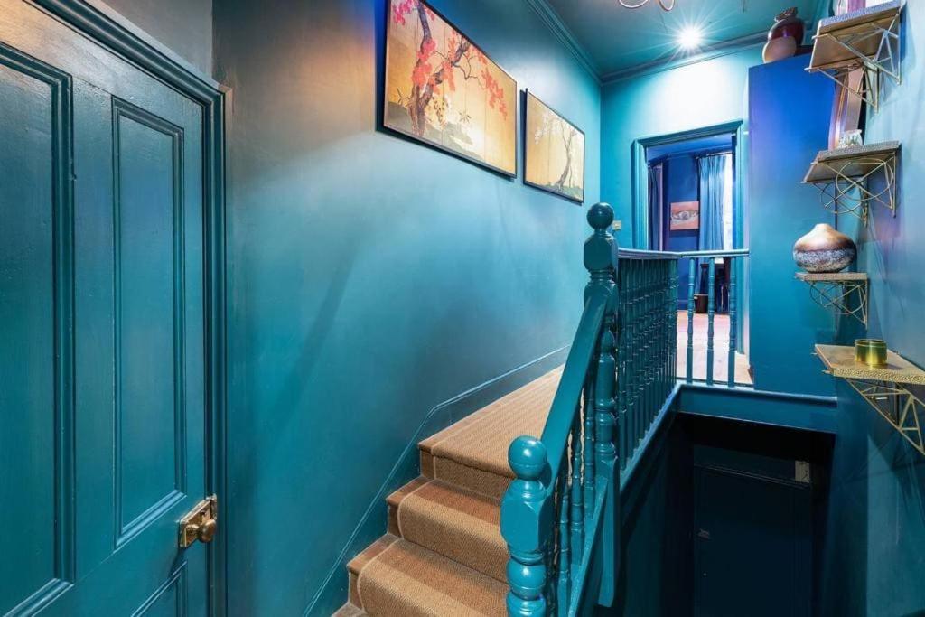 Appartamento Bright, Colourful 2 Bed Home, 15 Mins From *